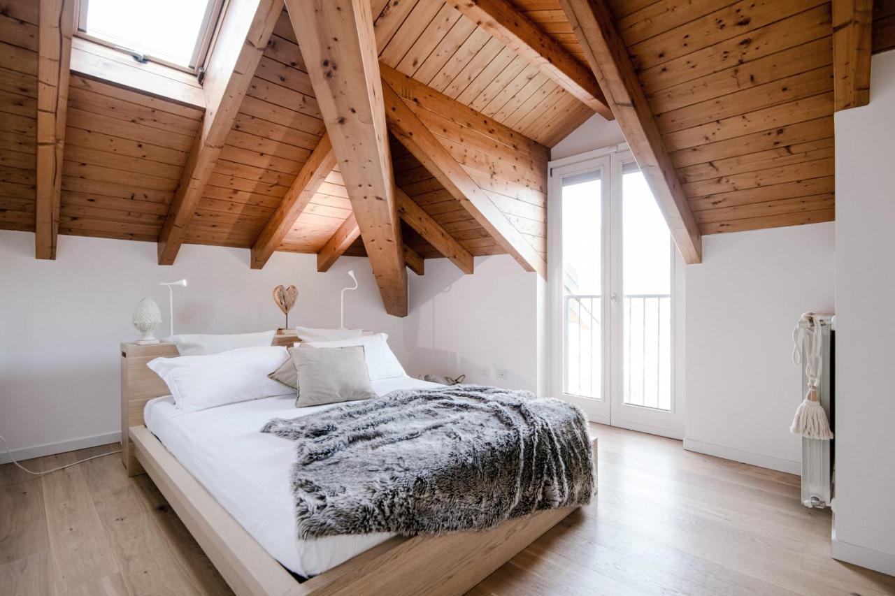Modern Luxury Attic - BymyhomeinCôme Extérieur photo